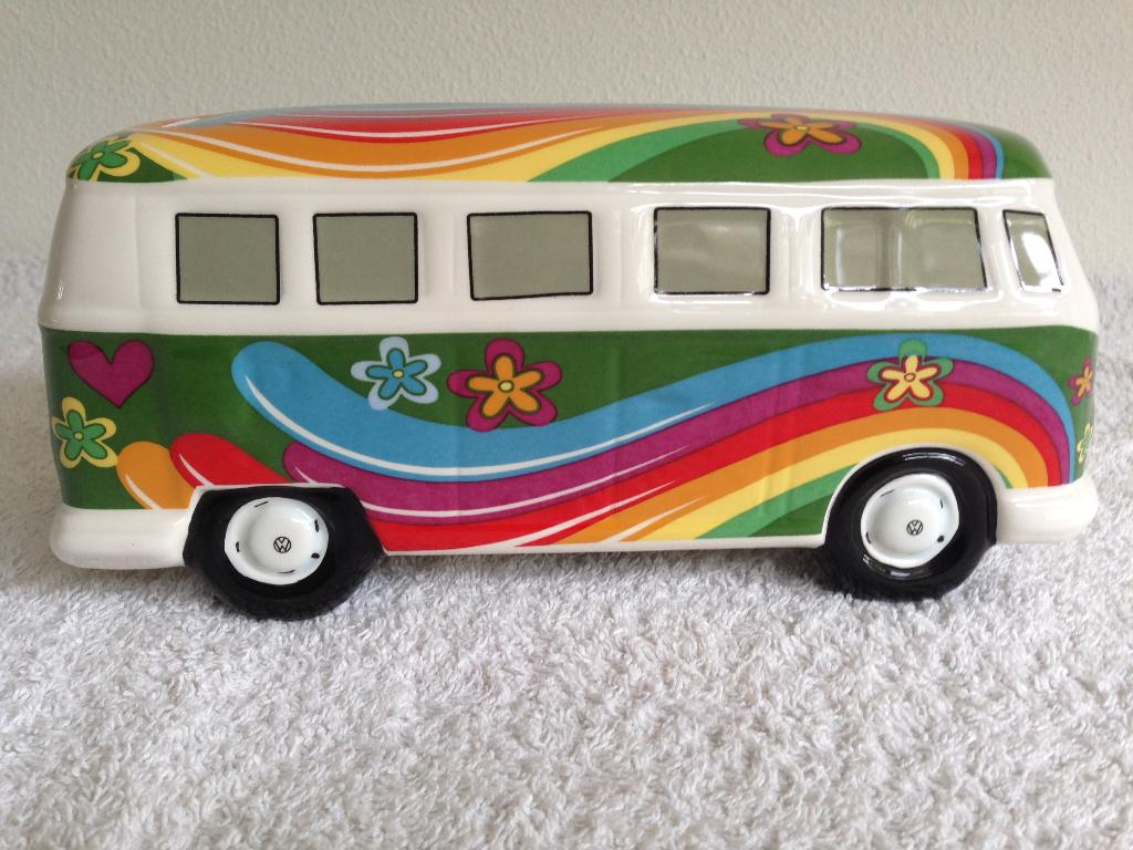 🌈Leuke T1 VW Volkswagenbus SPAARPOT, Regenboog., Ophalen of Verzenden, Zo goed als nieuw, Steen, Aardewerk of Keramiek, Vervoermiddel