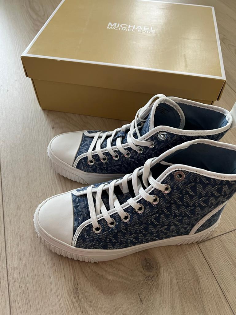 Michael Kors sneakers maat 35.5, Kleding | Dames, Schoenen, Ophalen of Verzenden, Nieuw, Blauw, Sneakers of Gympen