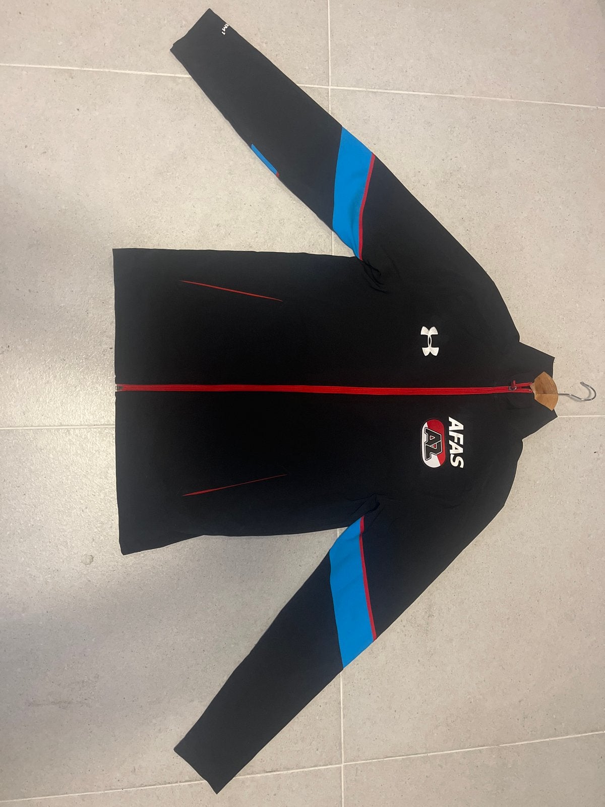 Under Armour AZ Alkmaar Trainingstrui Zwart Maat L, Maat 52/54 (L), Zwart, Ophalen of Verzenden, Zo goed als nieuw