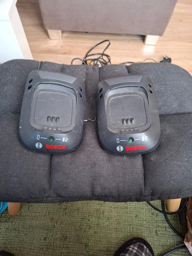 Bosch AL 2215 CV Opladers (2 stuks), Ophalen of Verzenden, Gebruikt