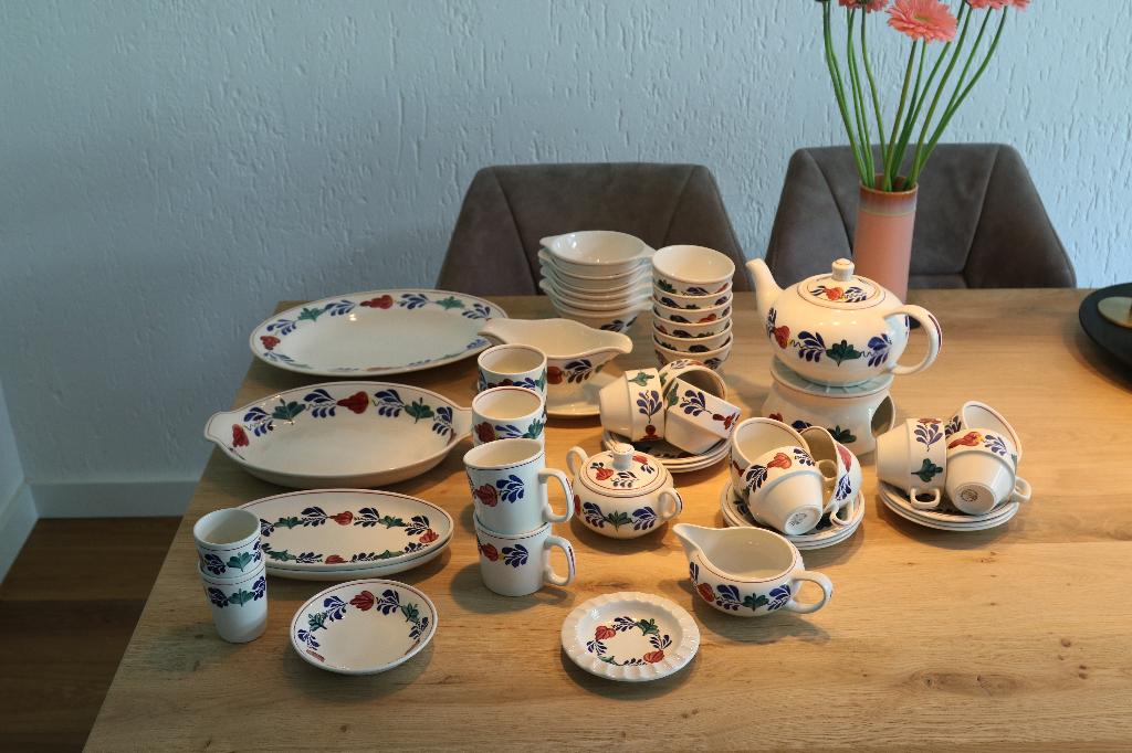 Boerenbont servies ( Boch )., Ophalen, Gebruikt, Aardewerk, Overige typen