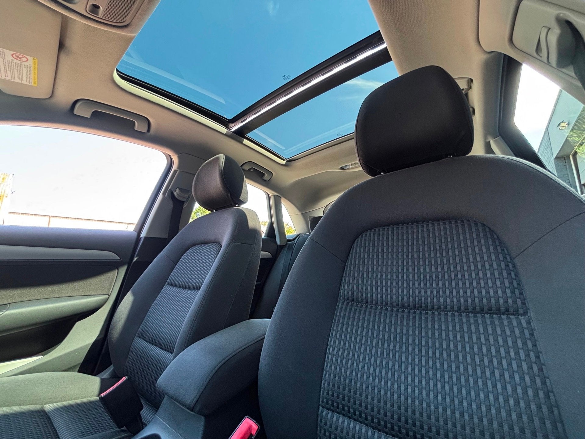 Foto 8 van Audi Q3 2.0 TFSI Quattro Automaat | Pano | Stoelverw. | Trek
