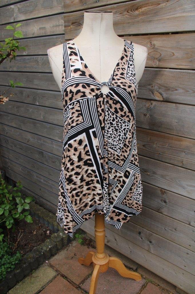 Top camel/ zwart Magna mt 44/46 Vaste prijs, Kleding | Dames, Zwart, Maat 42/44 (L), Ophalen of Verzenden, Zonder mouw