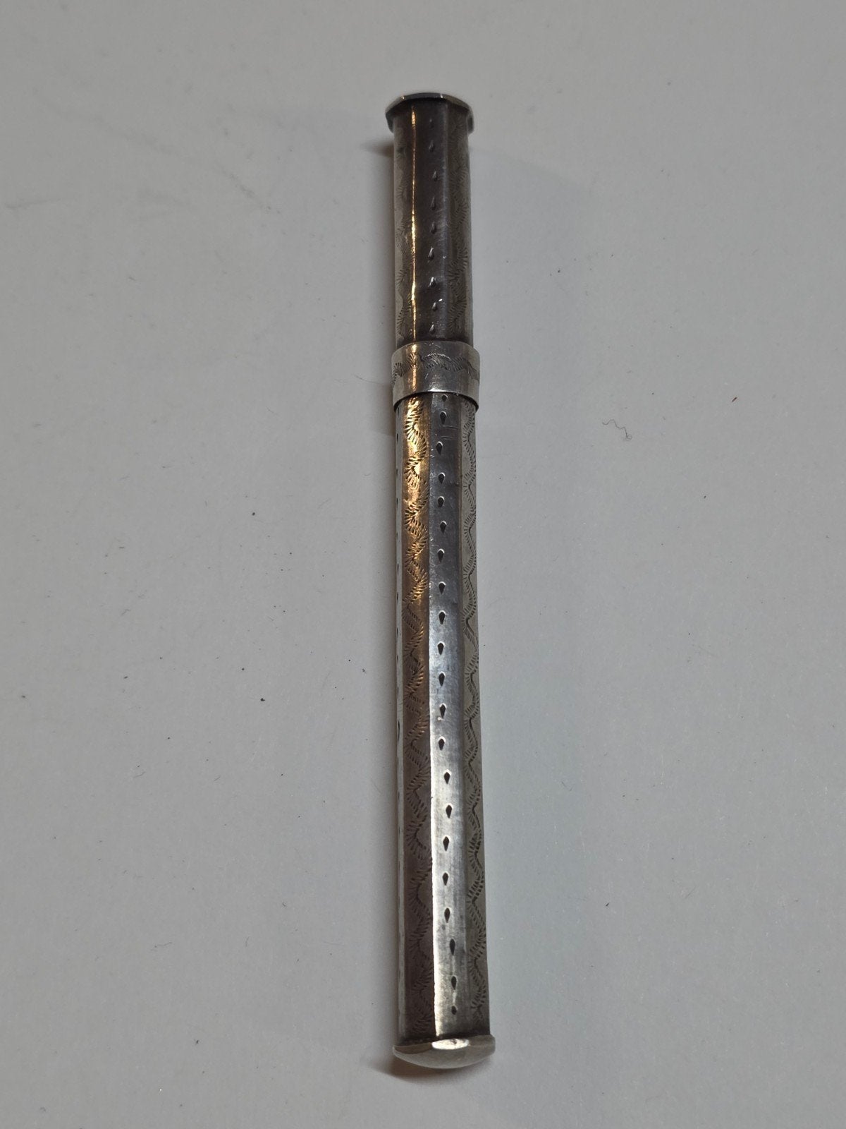 Antieke zilveren potloodhouder met gravures, Ophalen of Verzenden
