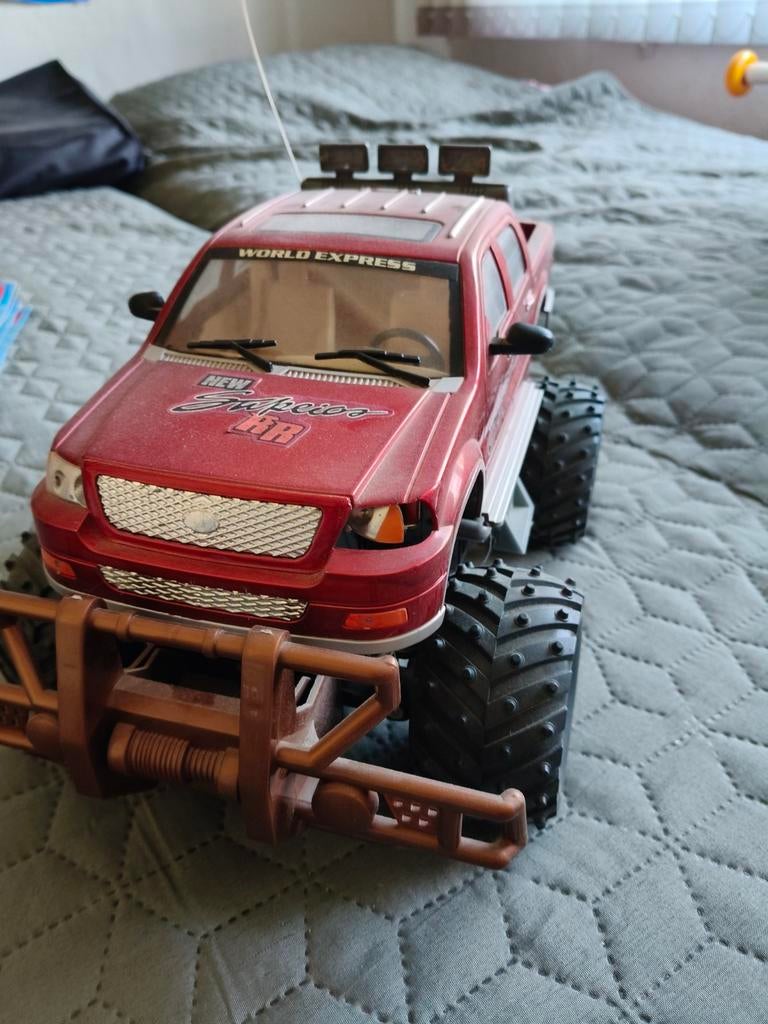 Grote RC Auto's - Monster Truck en SUV, Hobby en Vrije tijd, Modelbouw | Auto's en Voertuigen, Gebruikt, Auto, Groter dan 1:32