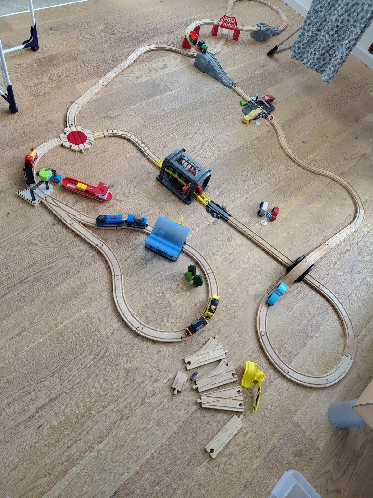 Grote Houten Treinset met Accessoires, Kinderen en Baby's, Speelgoed | Houten speelgoed, Ophalen, Zo goed als nieuw