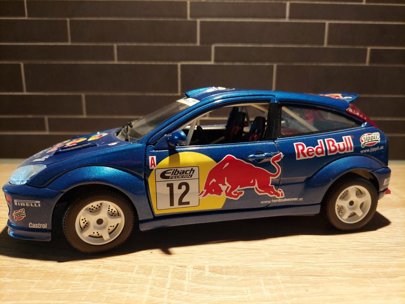 Bburago 1:18 Ford Focus Rally - in doos, Hobby en Vrije tijd, Modelauto's | 1:18, Ophalen of Verzenden, Nieuw, Auto, Bburago