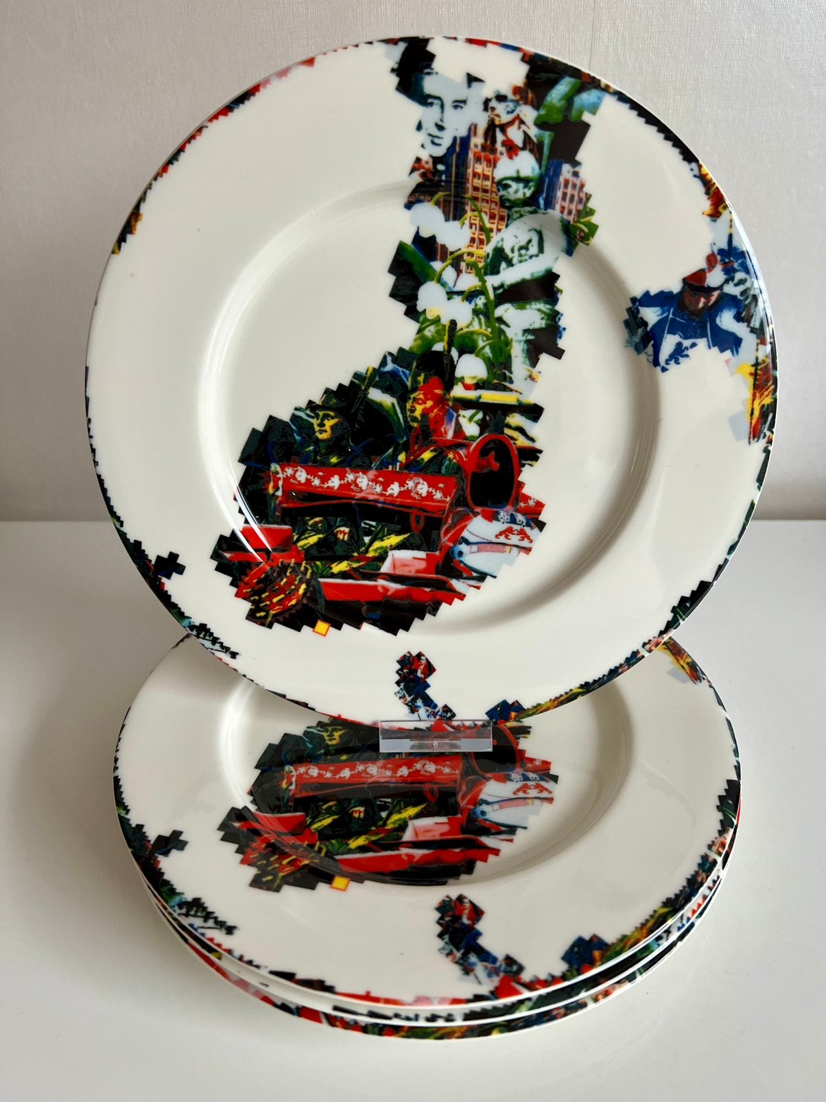 Set van 4 Iittala Helsingfors Bord Helsinki Designstad Nieuw, Huis en Inrichting, Ophalen of Verzenden, Nieuw, Porselein, Bord(en)