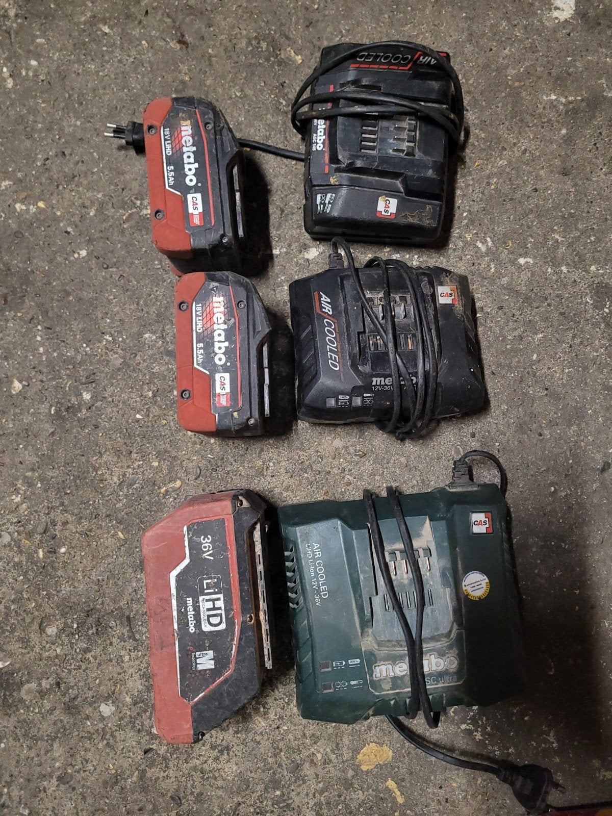 Metabo Accu's en Opladers - 2x 18V, 1x 36V met laders, Ophalen of Verzenden, Gebruikt