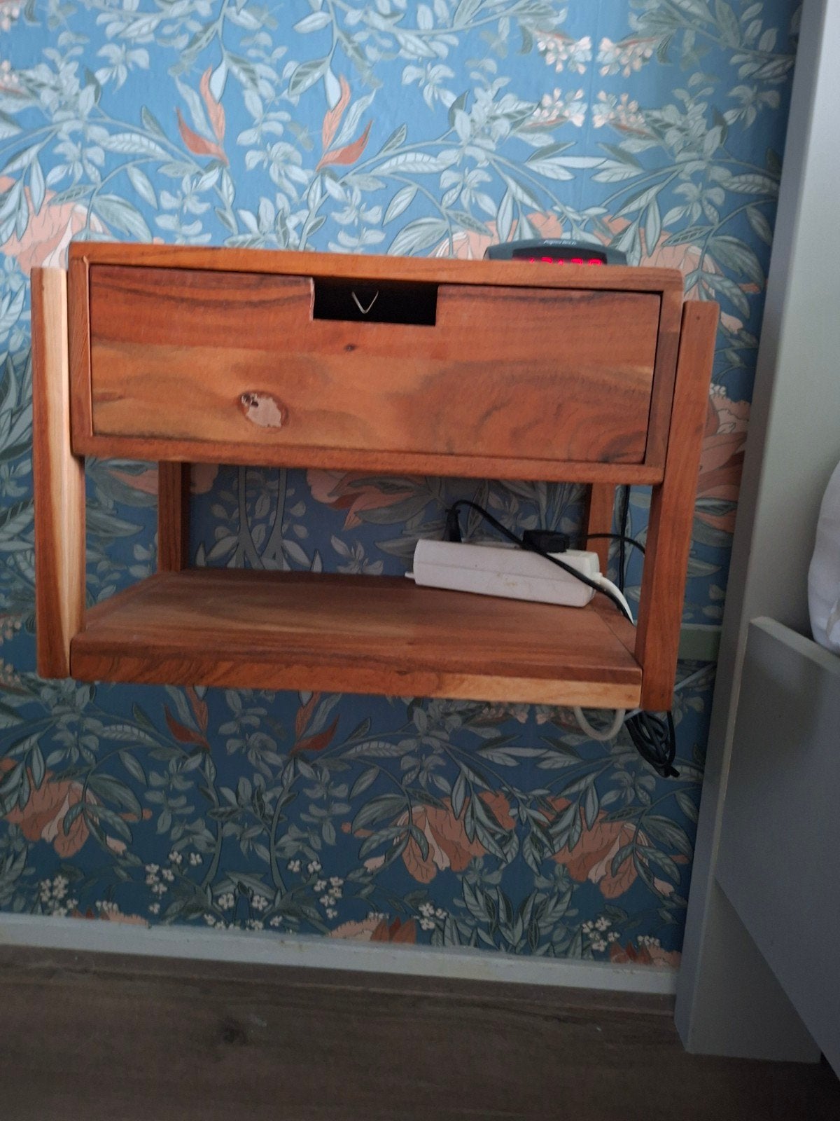 2x hangend nachtkastje, Ophalen, Gebruikt, Minder dan 45 cm, Minder dan 55 cm