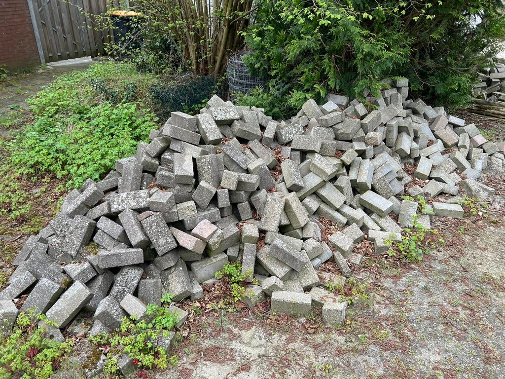 Klinkers, straatstenen, tegels, stoeptegels, Ophalen, Zo goed als nieuw, Beton, Klinkers