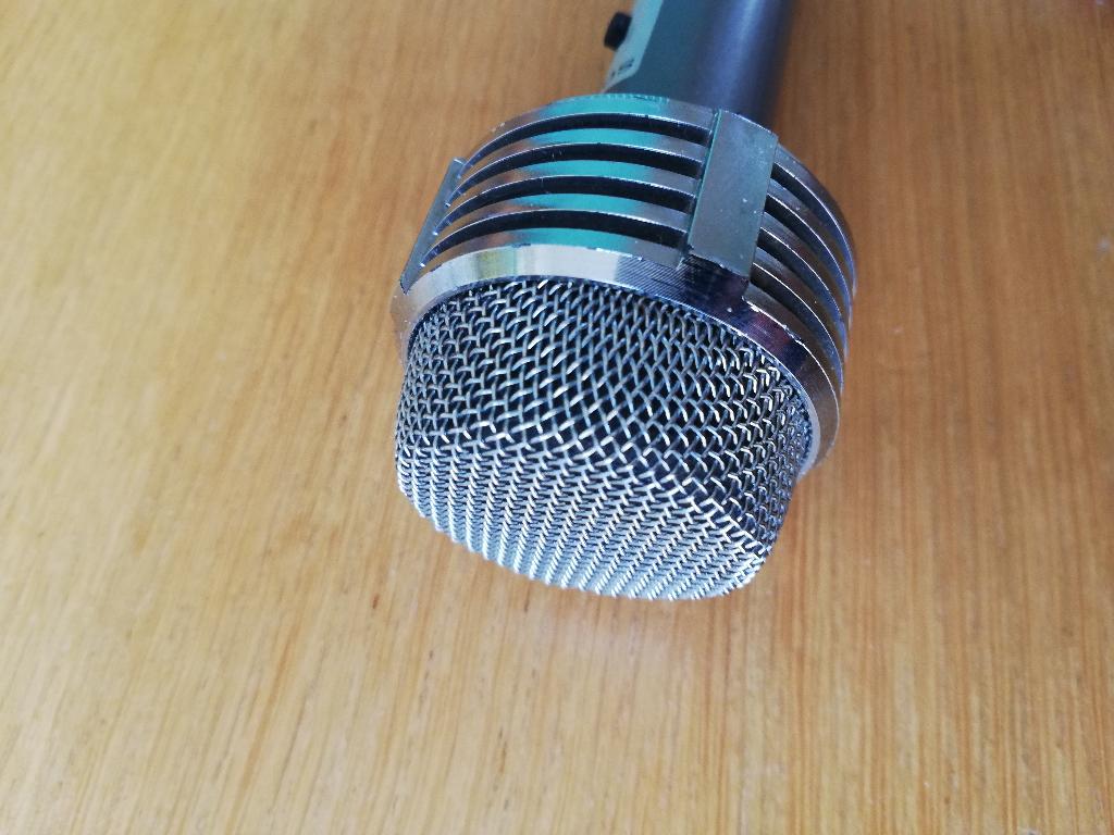 Microfoons uit onder andere Japan, Muziek en Instrumenten, Microfoons, Ophalen of Verzenden, Gebruikt, Overige typen
