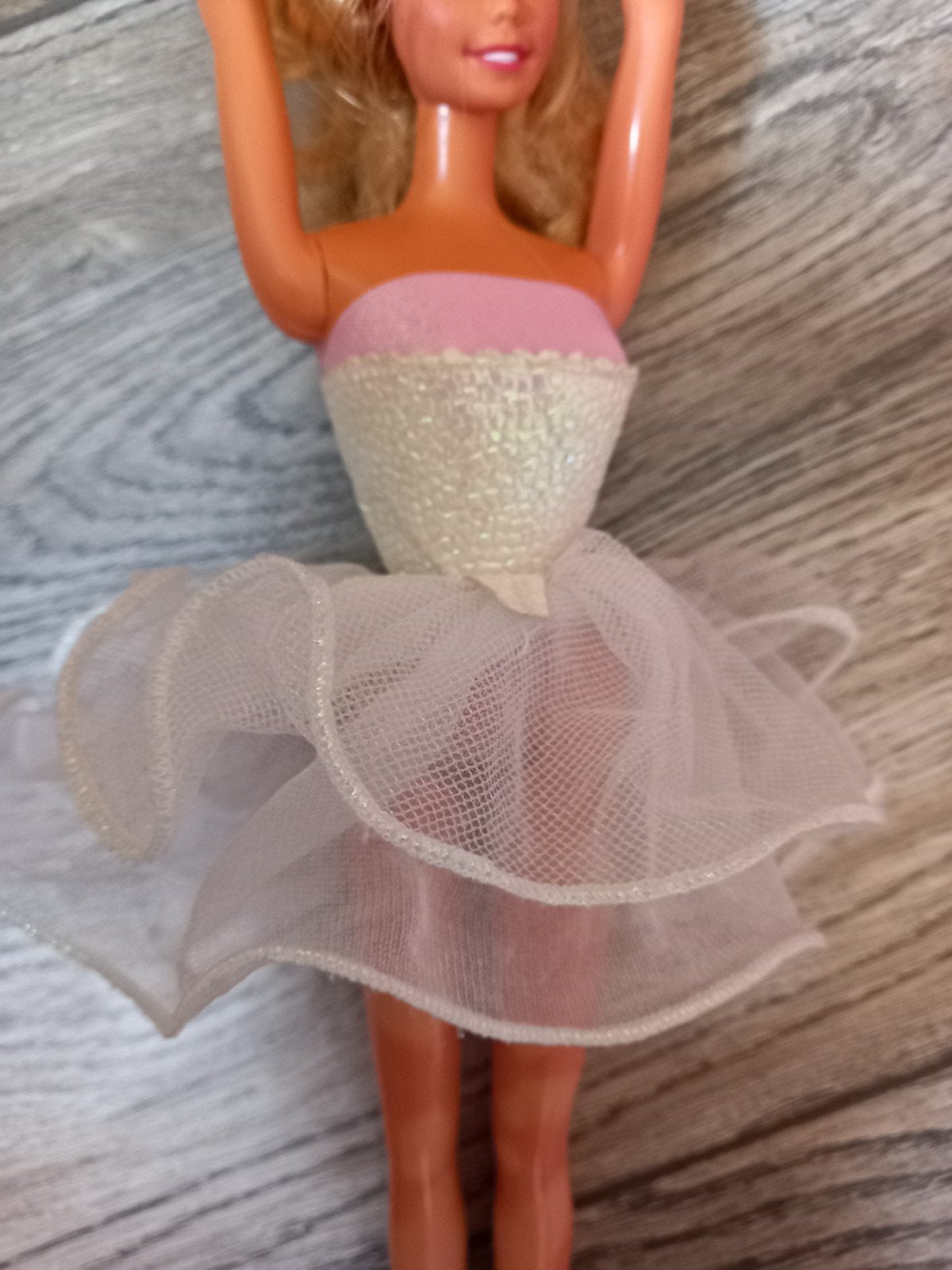 Topje met tule eraan Vintage Dance Magic Barbie., Verzenden, Gebruikt, Kleertjes
