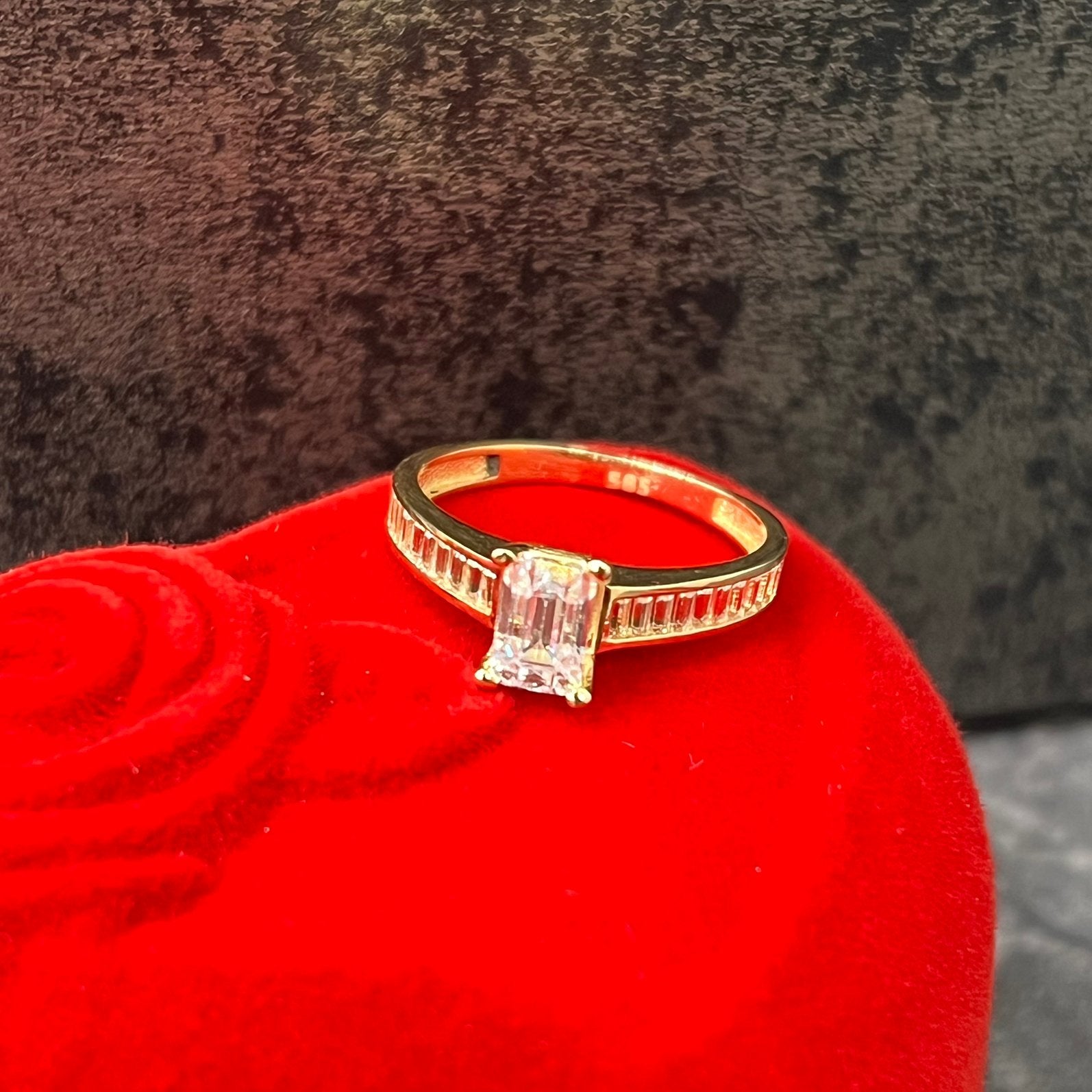 14k gouden vrouwen ring, Nieuw, Ophalen of Verzenden, Kleiner dan 17, Dame