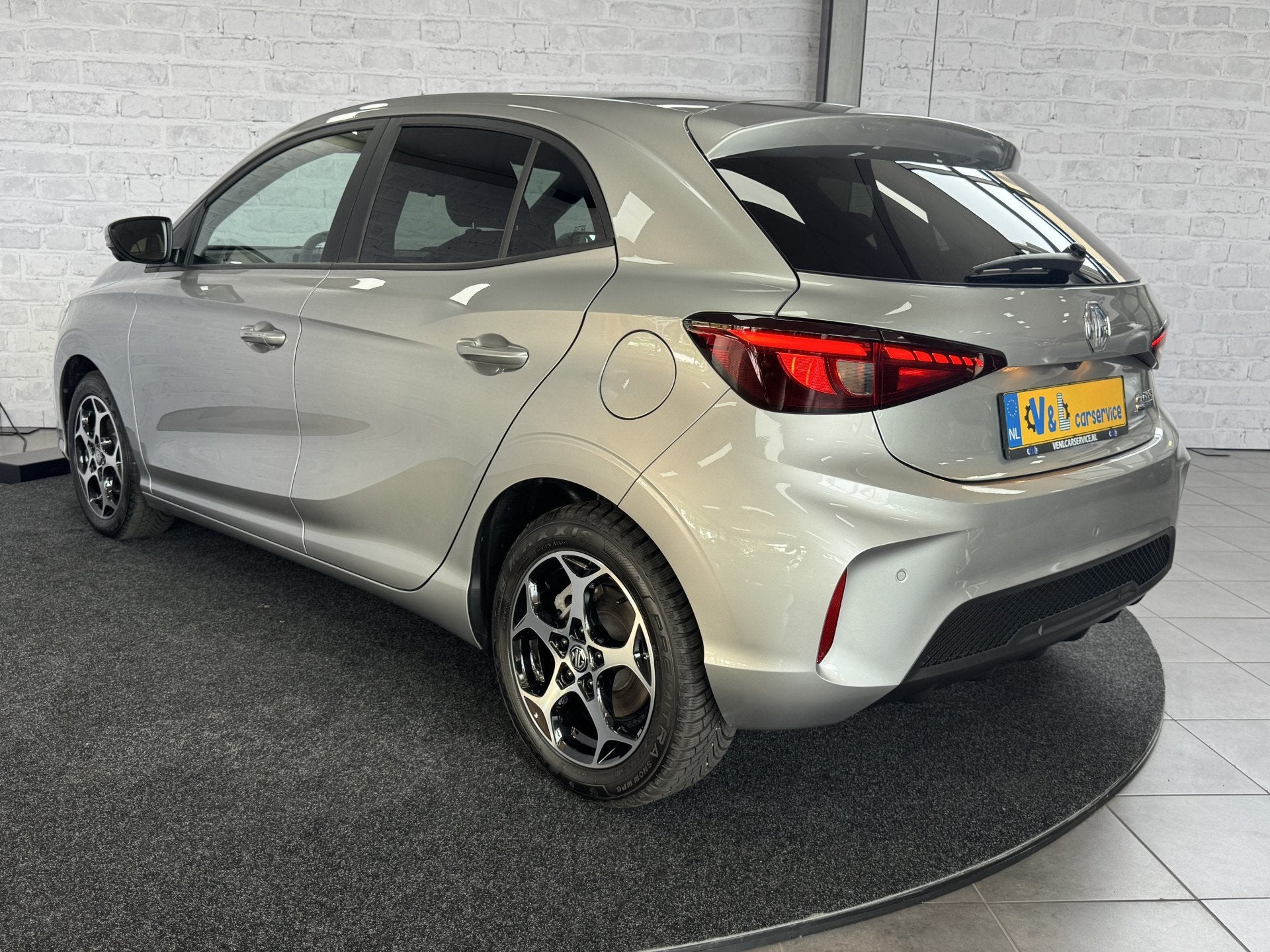 MG MG3 Hybrid+ 1.5 Luxury Keyless 360camera ACC (bj 2024), 4 cilinders, 1283 kg, Leder en Stof, 23 km/l