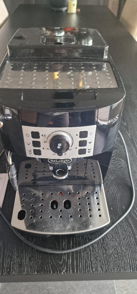 Koffiezetapparaat, Ophalen, Gebruikt, Koffiemachine, Afneembaar waterreservoir