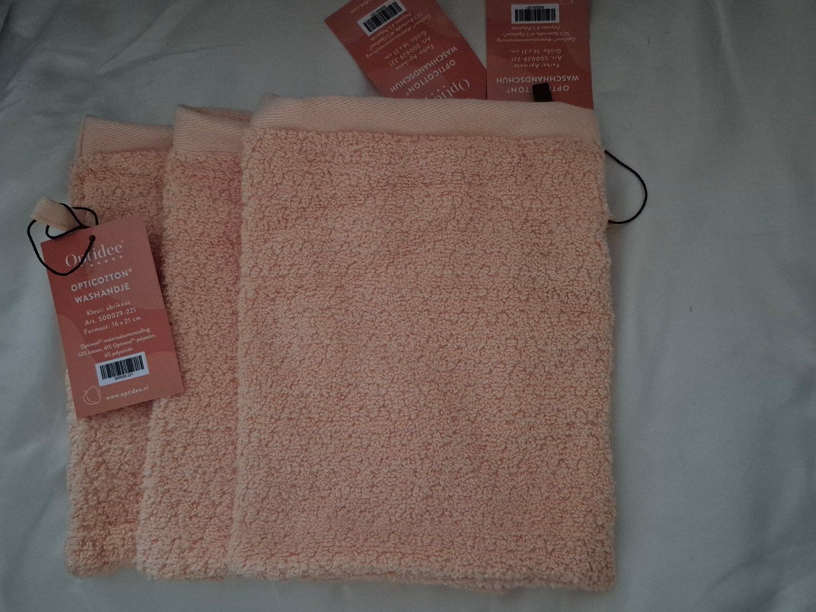 Optidee: 3 nieuwe washandjes van Opticotton Kleur abrikoos., Ophalen, Nieuw