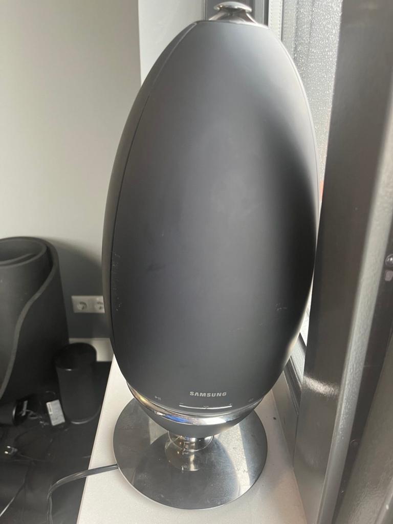 Samsung R7 draadloze multiroom speaker, Audio, Tv en Foto, Luidsprekers, Gebruikt, Minder dan 60 watt, Front, Rear of Stereo speakers
