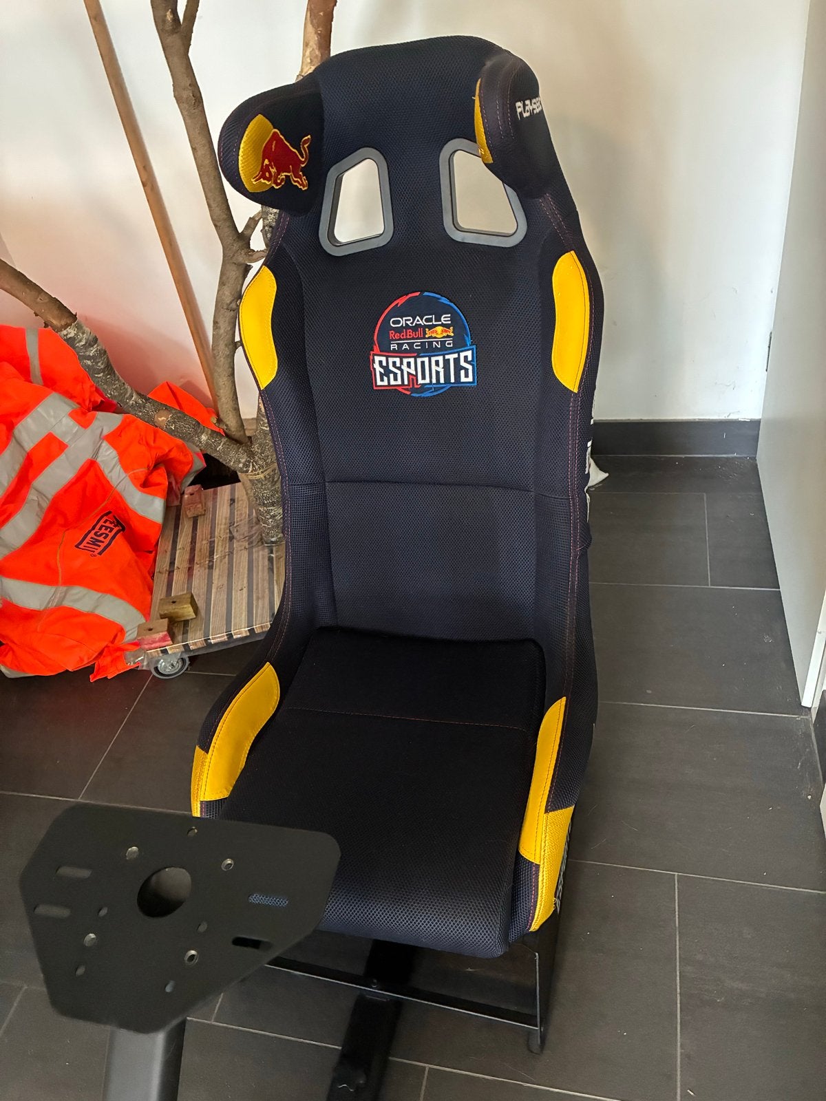 Playseat Red Bull Racing Esports Edition (met extra gaten), Ophalen, Gebruikt