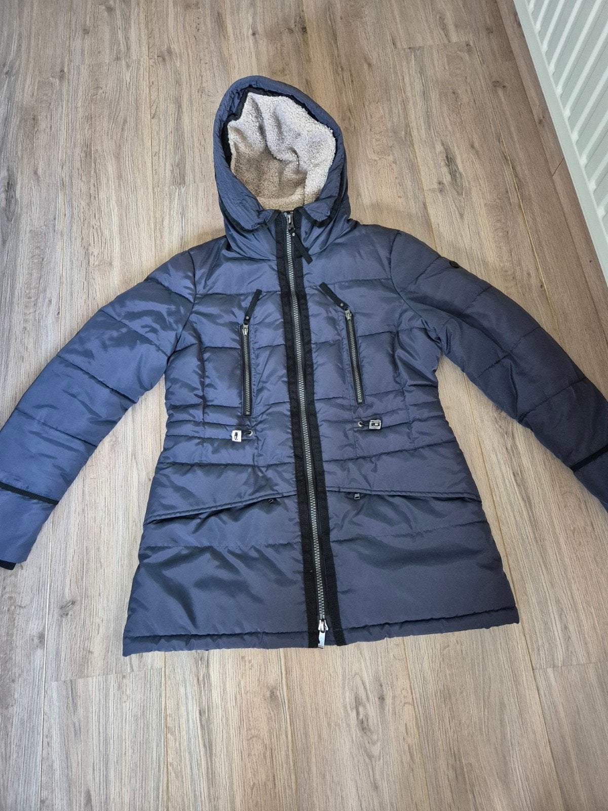 Donkerblauwe winterjas voor dames van Reset maat 42, Kleding | Dames, Blauw, Maat 42/44 (L), Ophalen of Verzenden, Gedragen