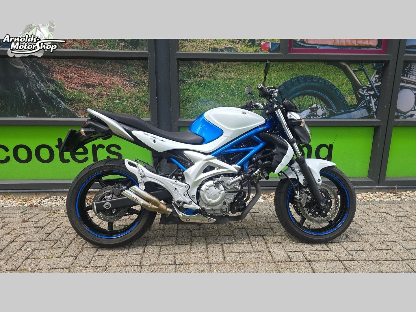 SUZUKI SFV 650 GLADIUS (bj 2009) 32,807 km