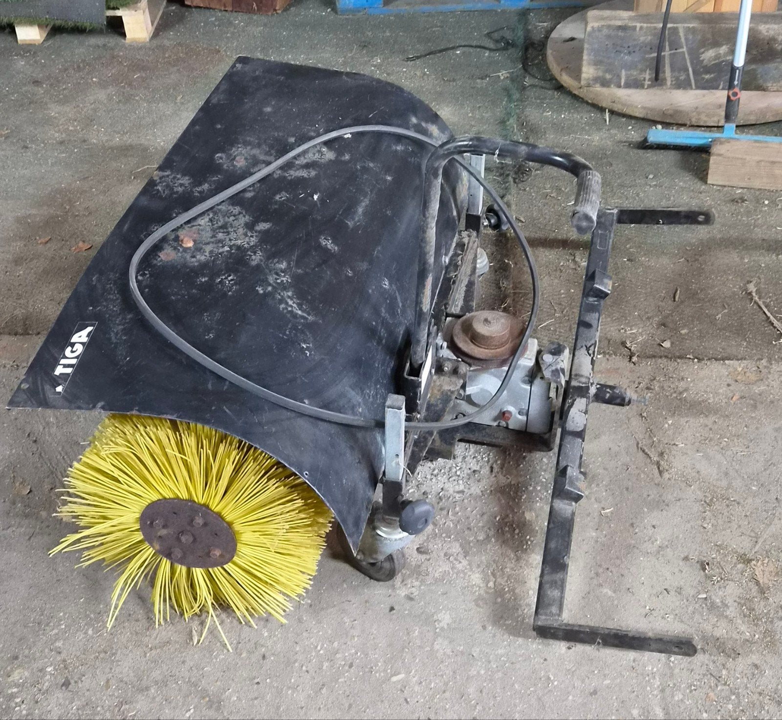 stiga veegbostel 100cm, Ophalen, Gebruikt, Stiga
