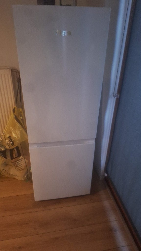 Witte Koelkast merk ETNA, Ophalen, Gebruikt, 60 cm of meer, 100 tot 150 liter
