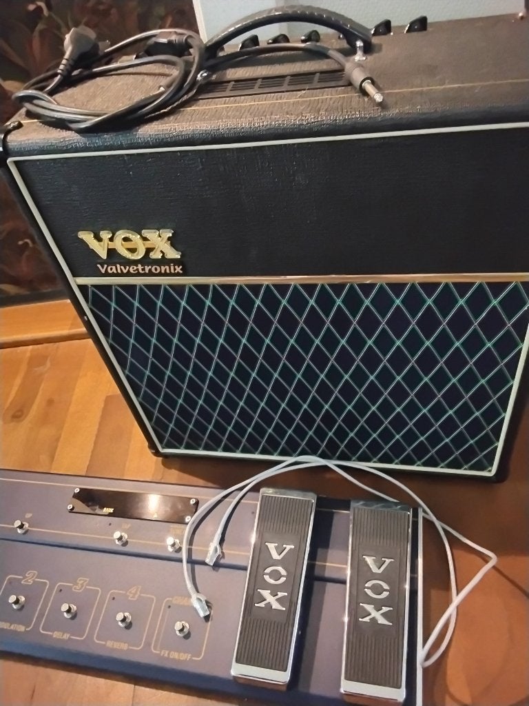 Vox AD60 VT inclusief VC-12 foot controller, Muziek en Instrumenten, Versterkers | Bas en Gitaar, Ophalen, Gebruikt, Gitaar, 50 tot 100 watt