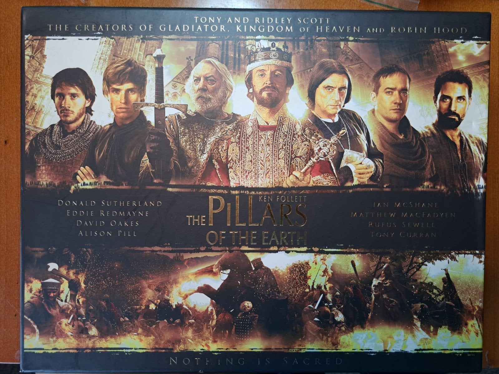 The Pillars of the Earth DVD Collectors Edition, Vanaf 12 jaar, Verzenden, Zo goed als nieuw, Overige genres