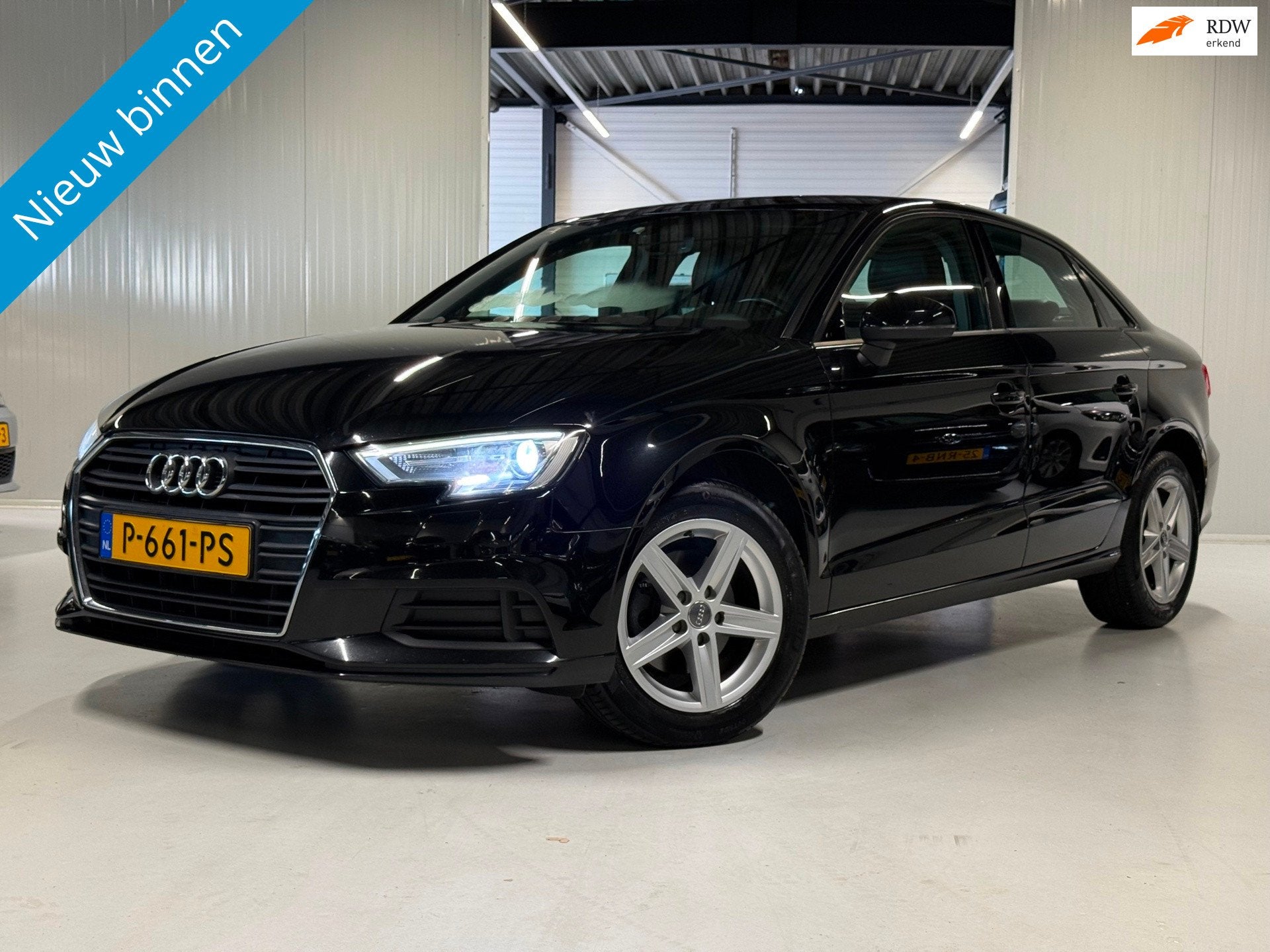 Audi A3 Limousine 1.0 TFSI 116PK Pro Line Navigatie|Leer|Led, Auto's, Audi, Voorwielaandrijving, 1160 kg, Bi-Xenon koplampen, Gebruikt