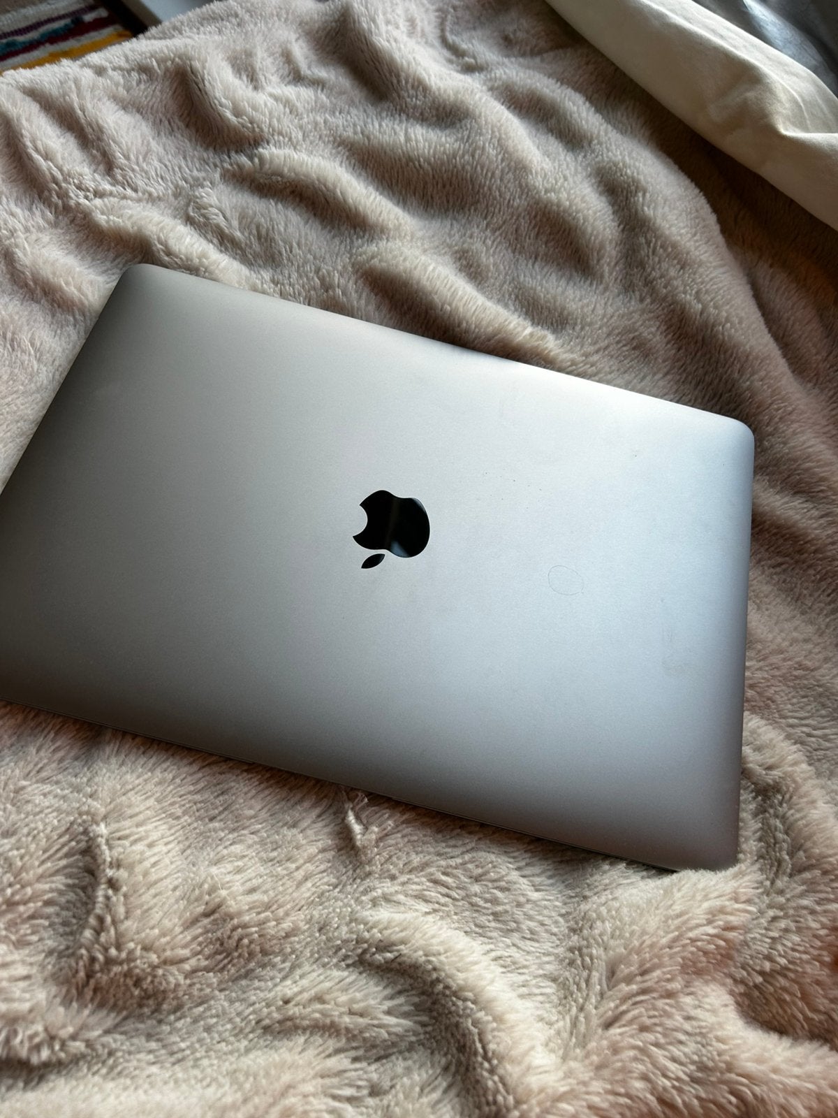 Foto 6 van MacBook Air 13 inch 2020 | i3 | 8GB RAM | 256GB SSD |