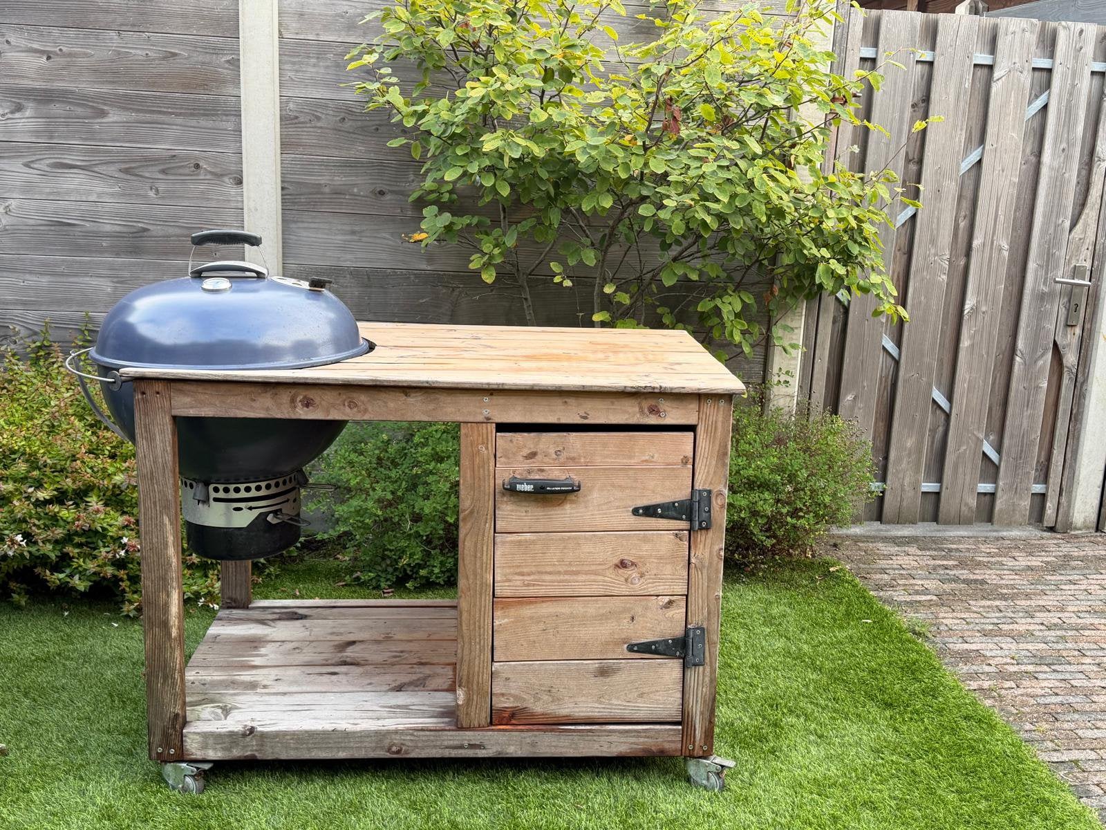 Weber bbq en meubel, Ophalen