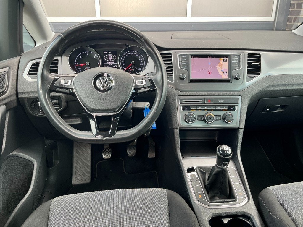 Volkswagen GOLF SPORTSVAN 1.6 TDI COMFORTLINE - NAVI - PDC -, Auto's, Voorwielaandrijving, Gebruikt, Euro 6, 4 cilinders