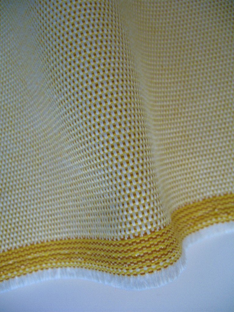 Kvadrat Patio geel+wit; OUTDOOR/INDOOR meubelstof 2,3 meter, Overige materialen, 120 cm of meer, Geel, Ophalen of Verzenden