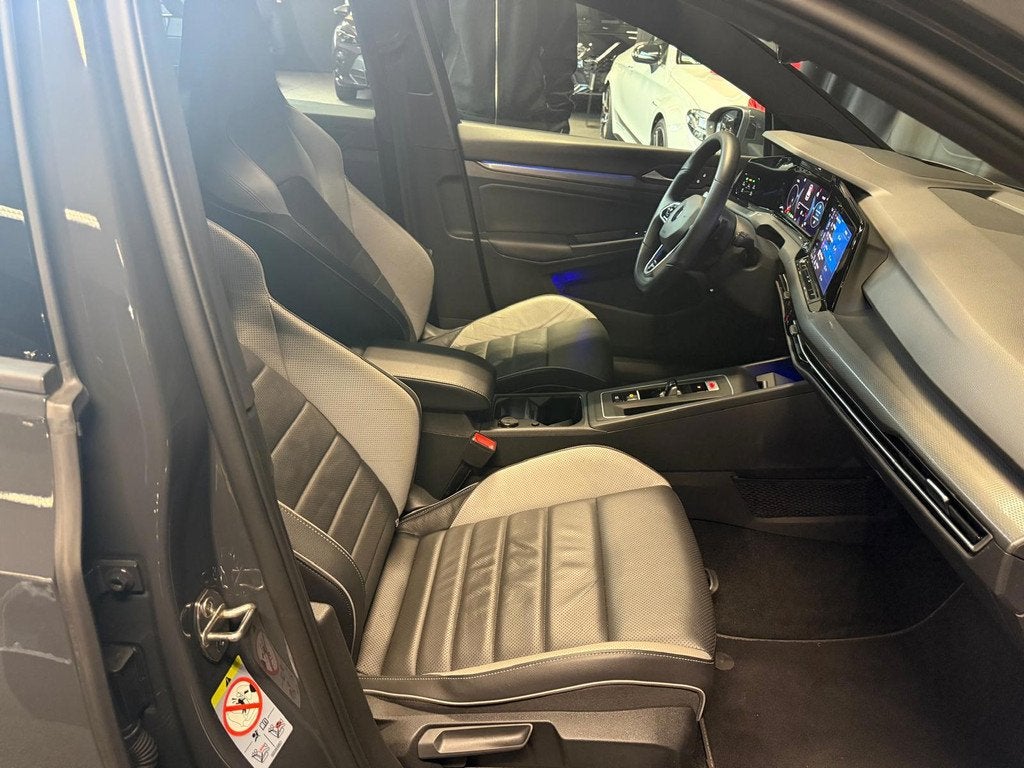 Volkswagen Golf 1.4 Ehybrid GTE|Pano|HUD|MEMORY|Laneassist|S, 12 maanden, Gebruikt, 4 cilinders, 1524 kg