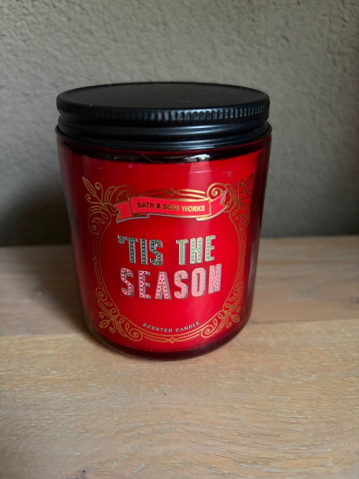 Bath & Body Works Tis the Season kaars, Ophalen of Verzenden, Nieuw, Rood, Kaars