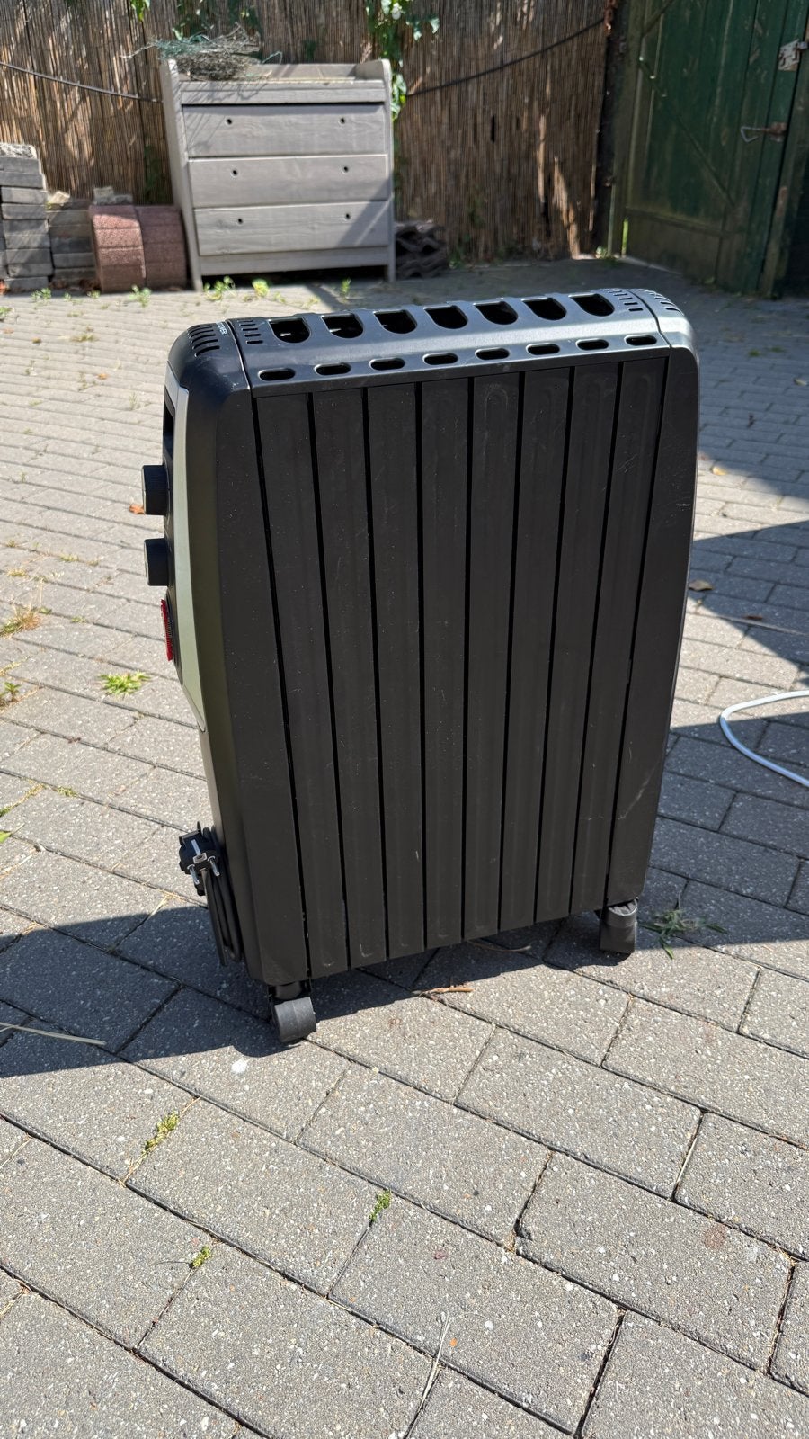 Auronic AU3152 Olie Radiator - 2000W - Zo goed als nieuw, Doe-het-zelf en Verbouw, Verwarming en Radiatoren, Ophalen, Radiator