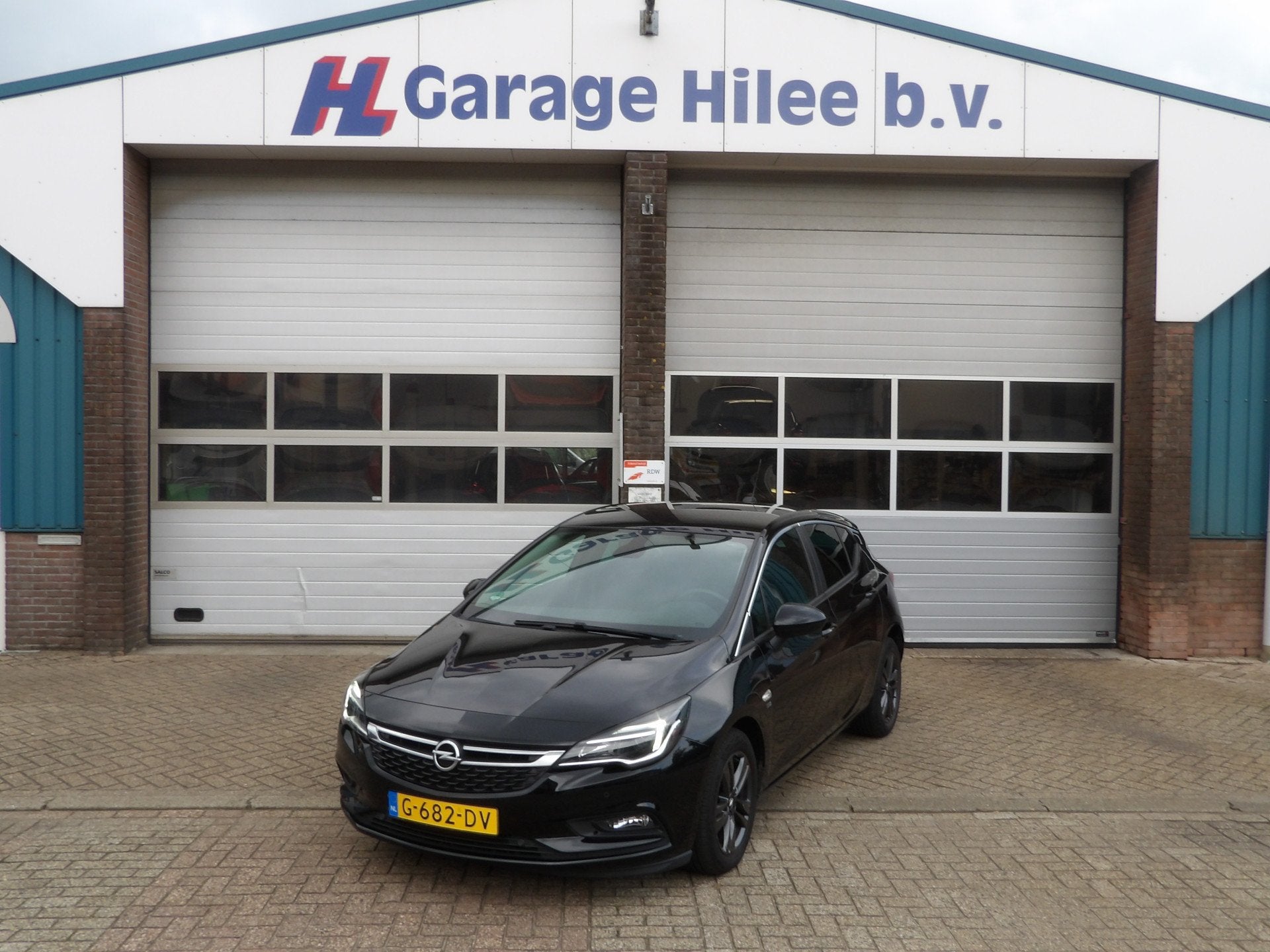 Opel Astra 1.0 Turbo 120 Jaar Edition (bj 2019), Auto's, Gebruikt, Euro 6, Verwarmde buitenspiegels, 610 kg