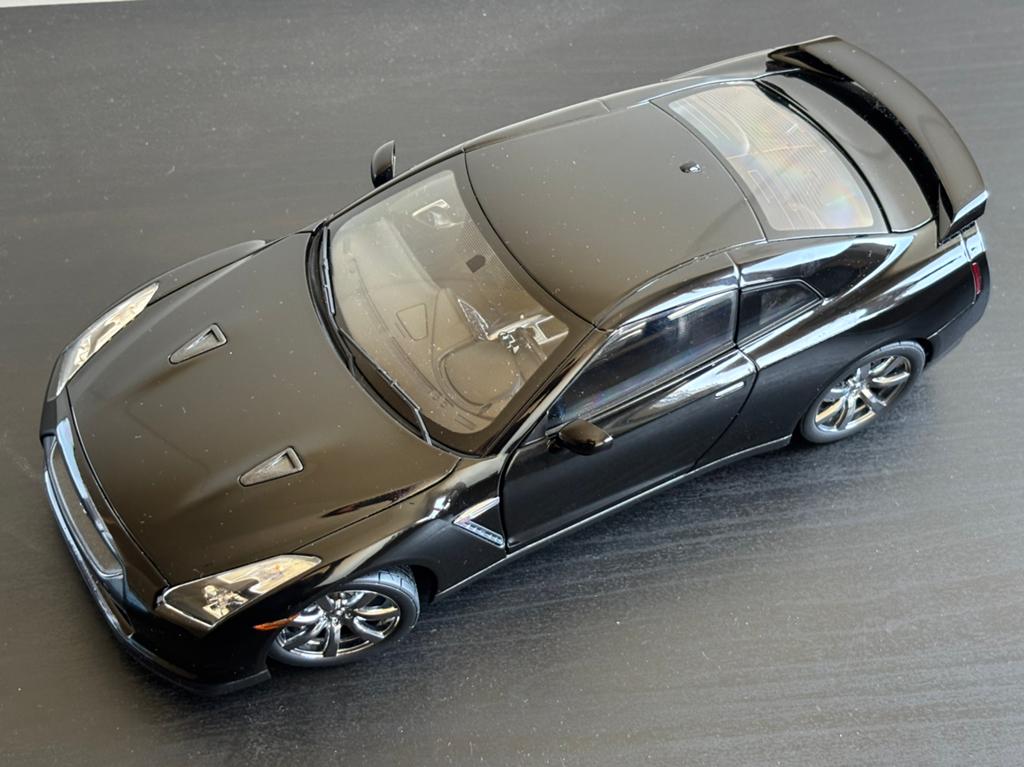 Kyosho Nissan GTR R35 1:18 Zwart Premium Edition, Ophalen of Verzenden, Zo goed als nieuw, Auto, Kyosho