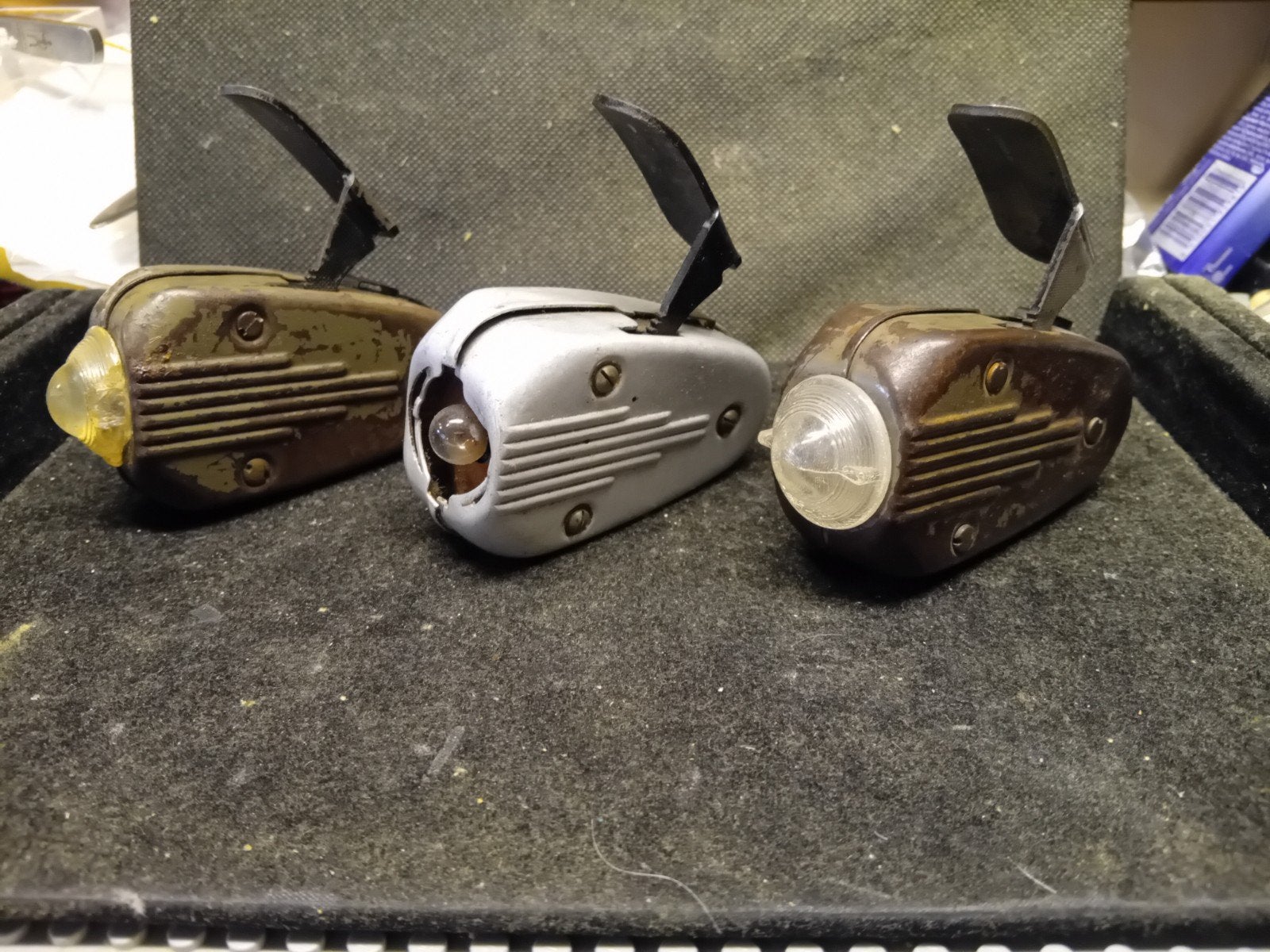 3 oude zg knijpkatten van Philips uit WW2. 7424, Verzamelen, Ophalen of Verzenden, Overige soorten, Nederland