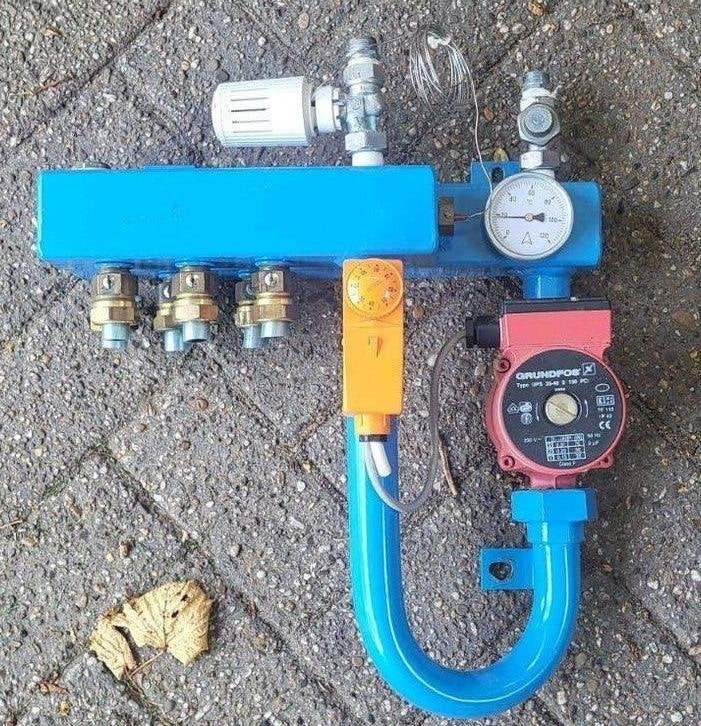 3-groeps vloerverwarmingsverdeler met Grundfos pomp, Ophalen, Minder dan 60 cm, Overige typen, Minder dan 30 cm