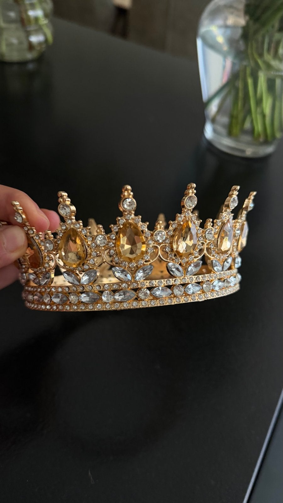 Gouden Kroon met Strass en Gele Edelstenen, Ophalen of Verzenden, Zo goed als nieuw