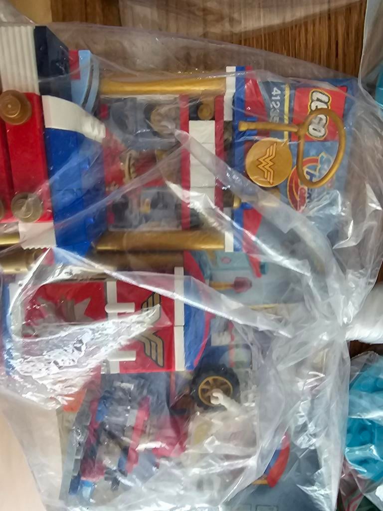 Lego super hero Girls 41235, Kinderen en Baby's, Speelgoed | Duplo en Lego, Zo goed als nieuw, Ophalen of Verzenden