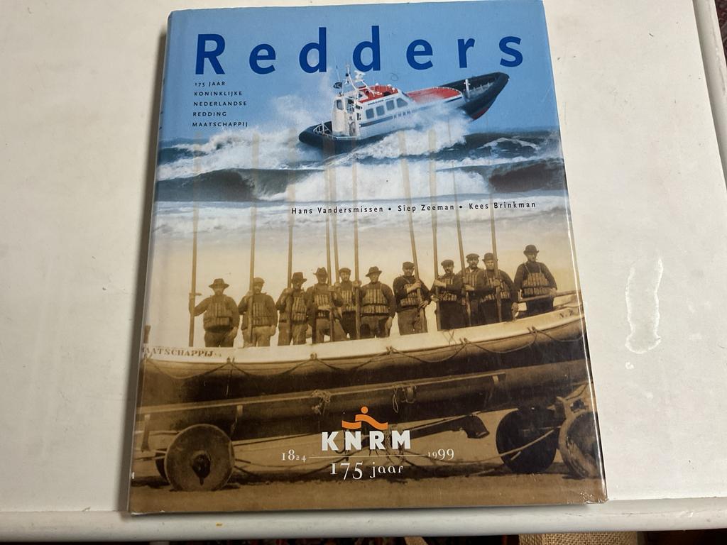 KNRM Redders - 175 jaar Koninklijke Nederlandse Redding Maat, Ophalen of Verzenden, Zo goed als nieuw