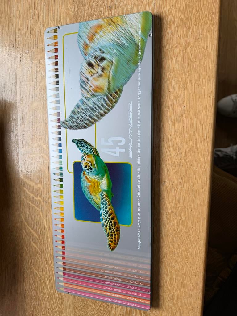 Blik met 45 kleurpotloden, nieuw, Ophalen of Verzenden, Nieuw, Potlood of Stift