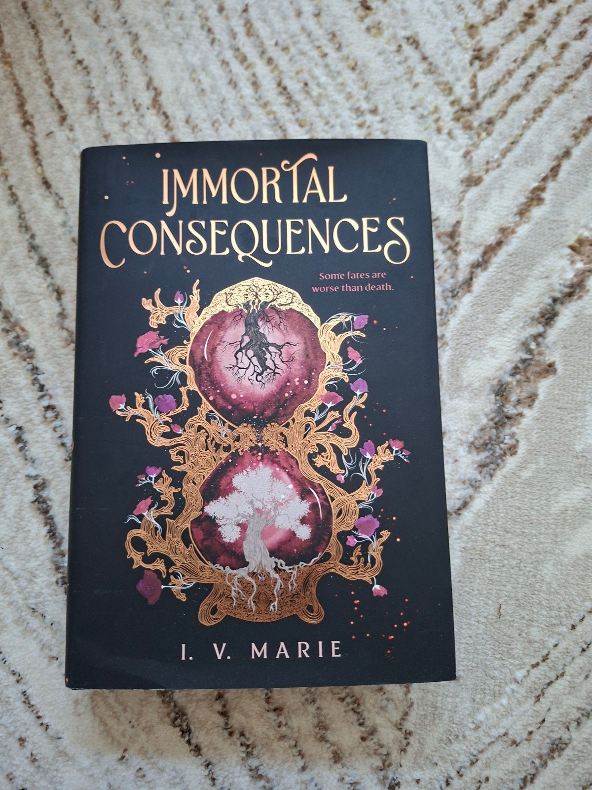 Immortal Consequences - I.V. Marie (Engels) special edition!, Ophalen of Verzenden, Nieuw
