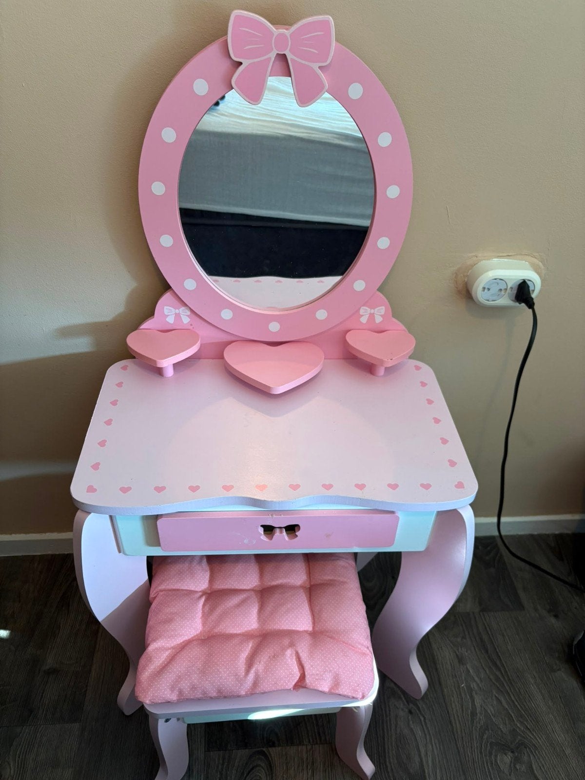 Roze houten kaptafel met accessoires voor kinderen, Ophalen, Gebruikt, Meubelstuk of Keukentje