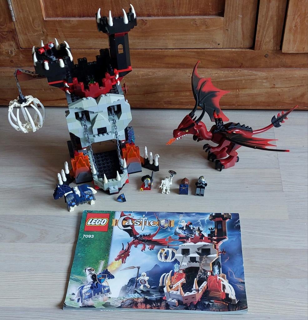 Lego Castle 7093 Skeleton Tower met Draak en Minifiguren, Kinderen en Baby's, Speelgoed | Duplo en Lego, Gebruikt, Lego, Complete set