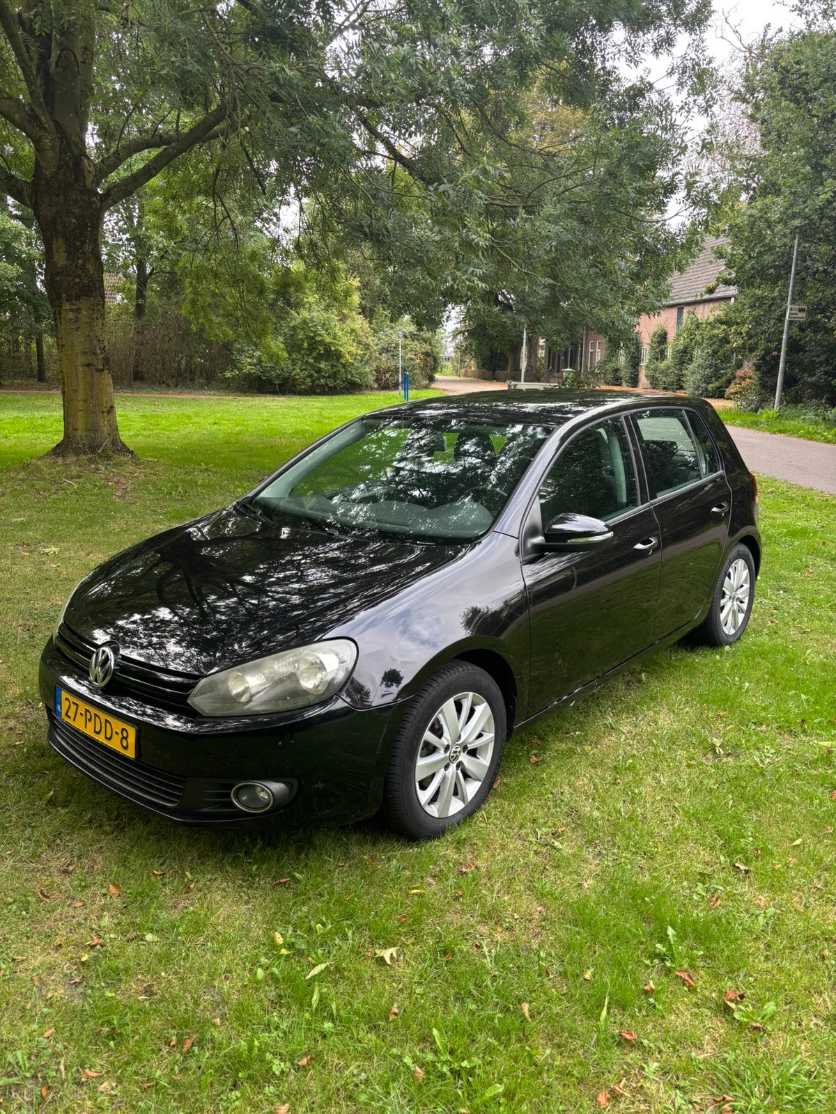 Volkswagen Golf 1.2 TSI NIEUWE APK 77KW 5D 2011 Zwart, Voorwielaandrijving, 4 cilinders, 610 kg, Zwart