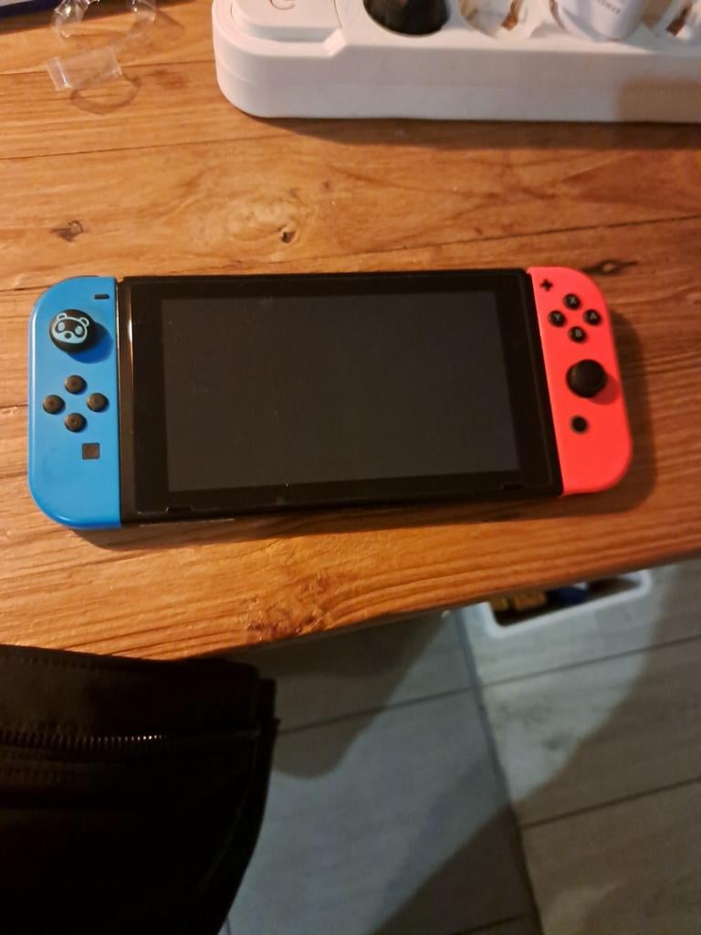 Nintendo Switch met stickdrift en reistas, Ophalen, Gebruikt, Met 2 controllers, Switch Original